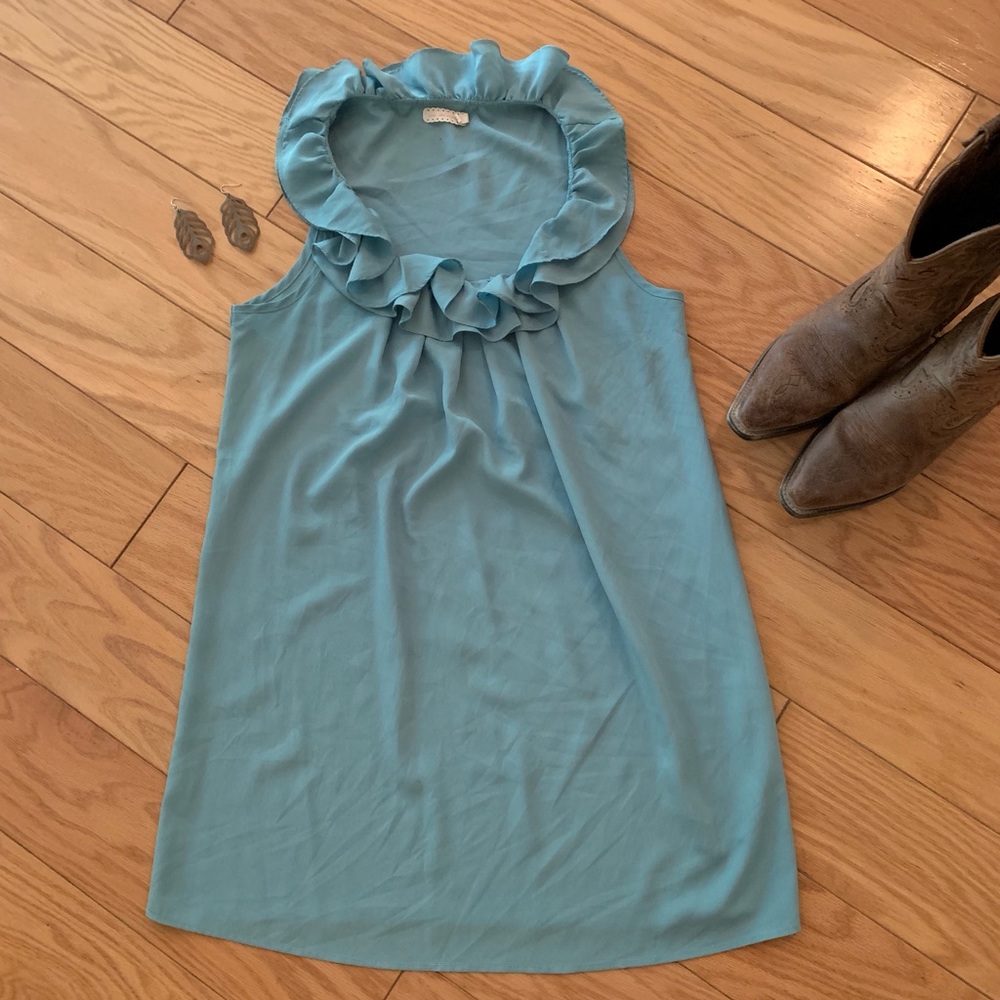 💎 UO ruffled shift dress